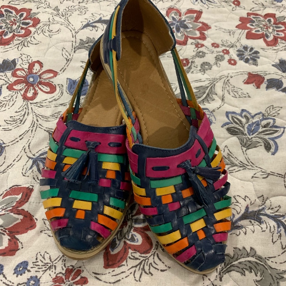 COLORFUL MEXICAN HUARACHES